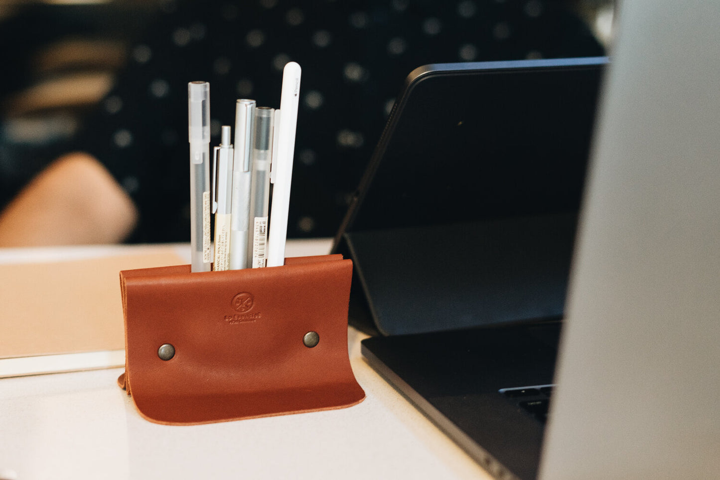 Lo Esencial - Pencil Stand