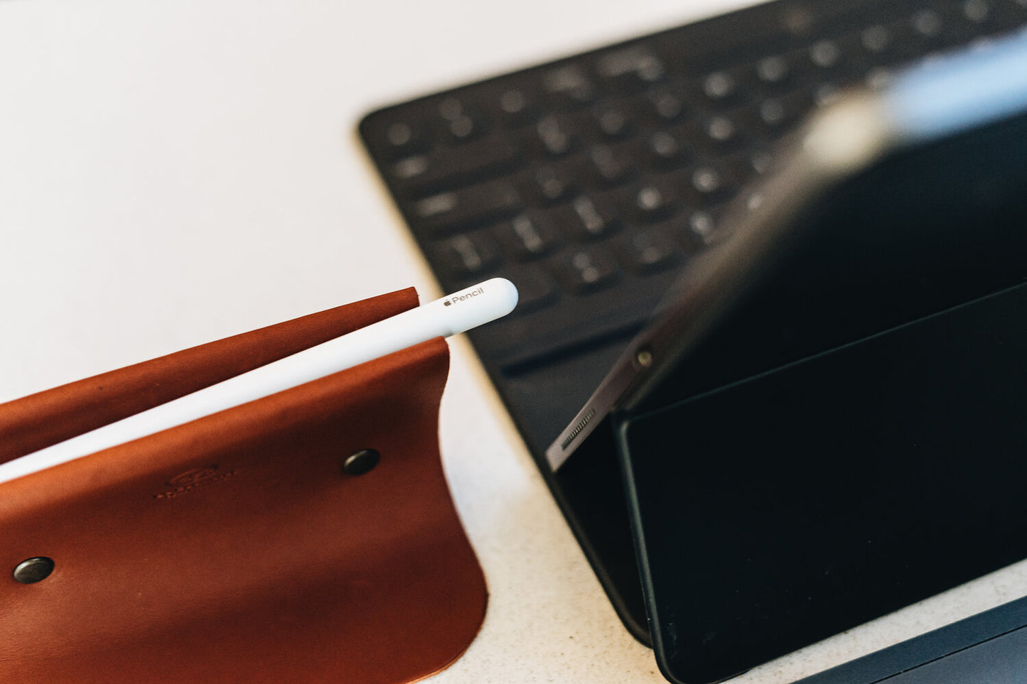 Lo Esencial - Pencil Stand