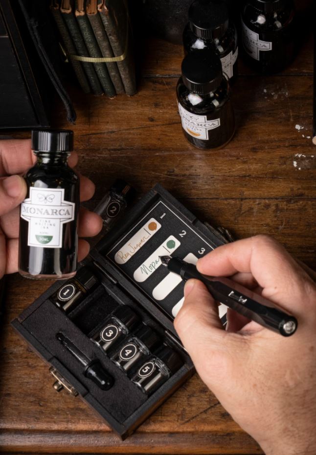 BSC - Ink Sample Case